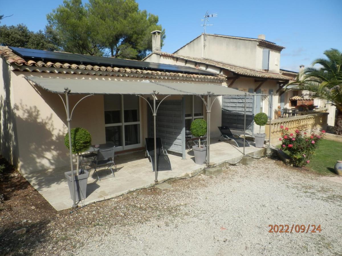 Bed & Breakfast Mas Les Vieux Chenes Lambesc