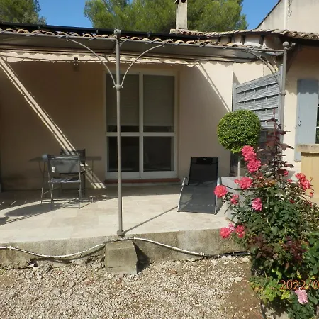 Mas Les Vieux Chenes Bed & Breakfast Lambesc Exterior photo
